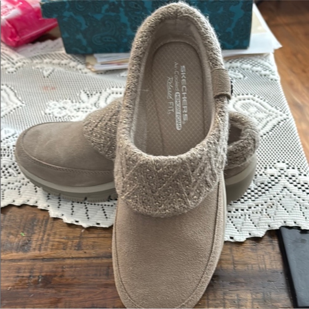 Skechers Easy Going Water-Repellent Suede Clogs - Full Bloom Womens sz8 - Picture 4 of 8